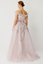 Load image into Gallery viewer, Princess-Shaped Powder Pink Dress with Sparkling Embroidery Details
