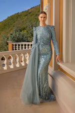 تحميل الصورة في عارض المعرض، فستان سهرة مطرز بالأحجار والترتر مع تفاصيل العباءة