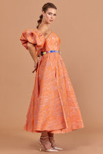 Resmi Galeri görüntüleyiciye yükleyin, Kolluk Detaylı Hareketli Straplez Elbise