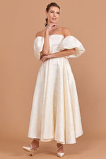 Resmi Galeri görüntüleyiciye yükleyin, Kolluk Detaylı Hareketli Straplez Elbise