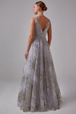 تحميل الصورة في عارض المعرض، فستان سهرة بتنورة منتفخة من القماش