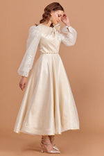 تحميل الصورة في عارض المعرض، فستان سهرة بحجاب بتفاصيل قماش لوركس