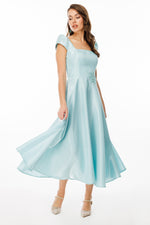 تحميل الصورة في عارض المعرض، فستان سهرة من قماش لامع بفتحة رقبة على شكل حرف V