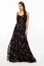 تحميل الصورة في عارض المعرض، فستان سهرة بحزام من قماش التول مع كشكشة جزئية