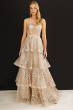 تحميل الصورة في عارض المعرض، فستان سهرة بتفاصيل مشد