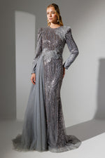 تحميل الصورة في عارض المعرض، فستان سهرة مطرز بالأحجار والترتر مع تفاصيل العباءة