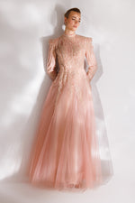 تحميل الصورة في عارض المعرض، فستان سهرة حجابي بياقة قاضية مطرز من قماش التول