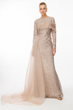 تحميل الصورة في عارض المعرض، فستان سهرة مطرز بالأحجار وتفاصيل صدر أنيقة وعباءة