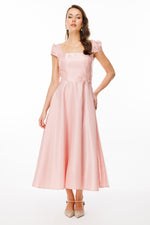 تحميل الصورة في عارض المعرض، فستان سهرة من قماش لامع بفتحة رقبة على شكل حرف V