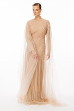 تحميل الصورة في عارض المعرض، فستان سهرة بتصميم خاص مع تطريز دائري