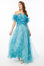 تحميل الصورة في عارض المعرض، فستان سهرة بدون حمالات بفتحة رقبة على شكل حرف V من قماش التول المزخرف