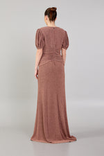 تحميل الصورة في عارض المعرض، فستان بأكمام قصيرة مع تفاصيل مجمعة على الصدر