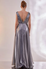 تحميل الصورة في عارض المعرض، فستان سهرة بياقة مطرزة ومفصل