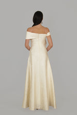 تحميل الصورة في عارض المعرض، فستان سهرة بدون حمالات مطرز على الصدر