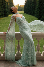 Resmi Galeri görüntüleyiciye yükleyin, Royal Sage Choker Yaka Işıltılı Transparan Pelerinli Gece Elbisesi