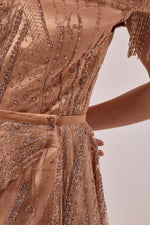 Resmi Galeri görüntüleyiciye yükleyin, Etek Fırfırlı Omuz Boncuk Detaylı Abiye