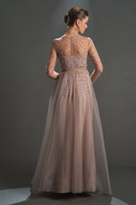 تحميل الصورة في عارض المعرض، فستان سهرة مطرز بالتفاصيل