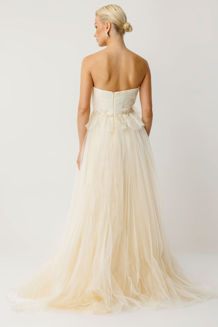 Sparkling Embroidered Princess Form Evening Dress