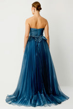 Load image into Gallery viewer, Sparkling Embroidered Princess Form Evening Dress