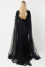 تحميل الصورة في عارض المعرض، فستان سهرة طويل بياقة على شكل حرف V مرصع بالترتر