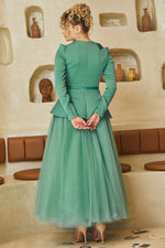 Load image into Gallery viewer, Neckline Detailed Tulle Skirt Hijab Evening Dress
