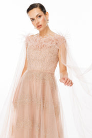 Tüy Detaylı ve Taş İşlemeli Straplez Abiye