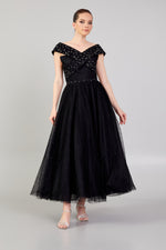 Load image into Gallery viewer, Zigzag Shoulder Detailed Tulle Skirt Dress
