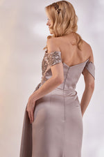 Load image into Gallery viewer, Waist Gather Detailed Chest Embroidered Evening Dress
