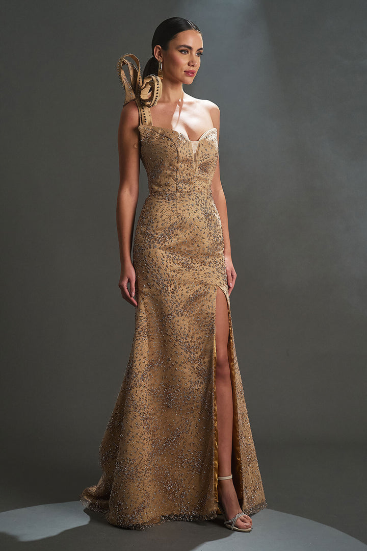 Mermaid Evening Dress with Detachable Shoulder Detail and Slit